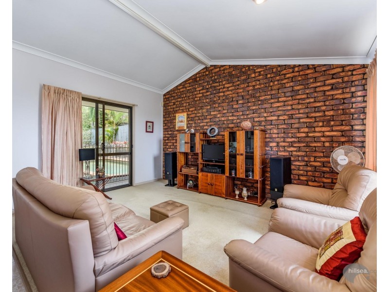 18 Pomona Court, Helensvale QLD 4212