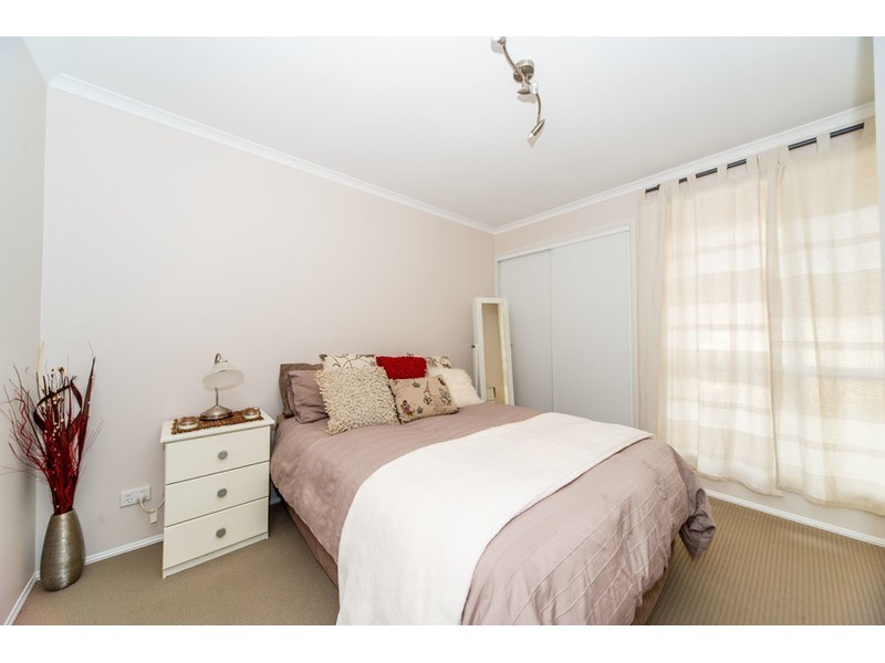 2/58 Village Way, Oxenford QLD 4210