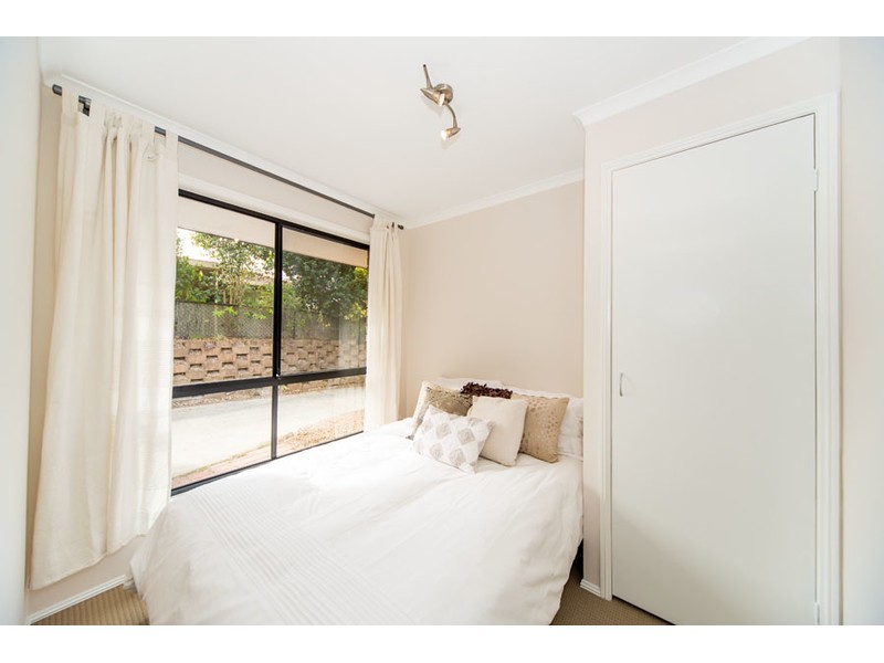 2/58 Village Way, Oxenford QLD 4210