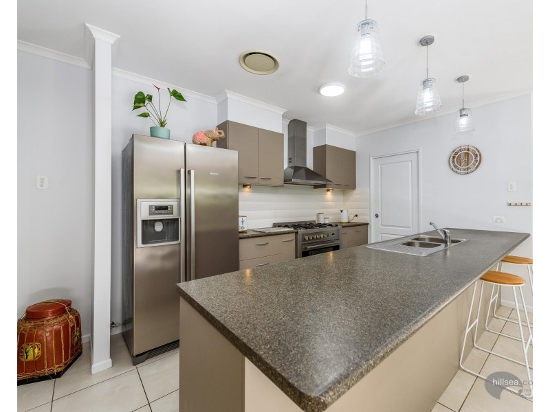 5 Berrimilla Lane, Coomera Waters QLD 4209