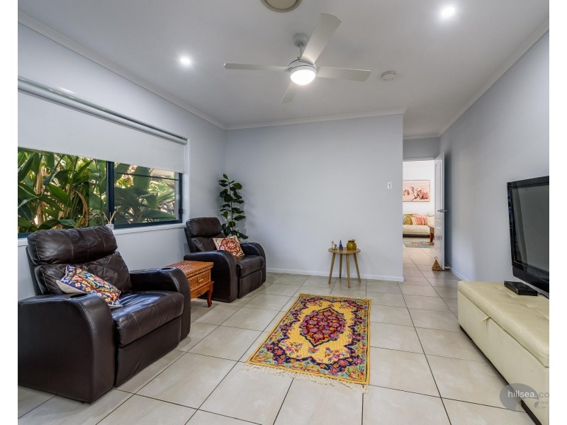 5 Berrimilla Lane, Coomera Waters QLD 4209