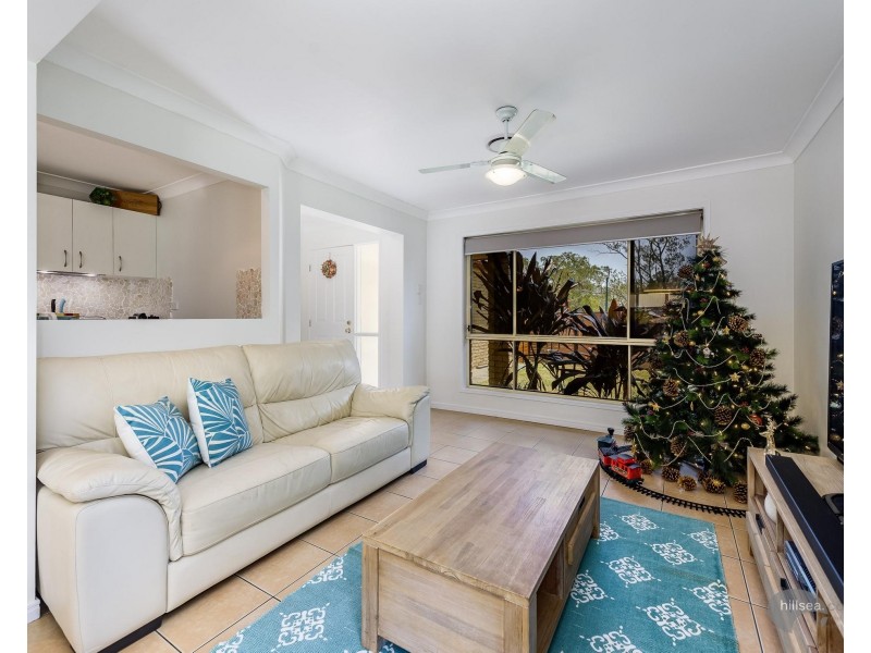 17 Silverpine Crescent, Oxenford QLD 4210