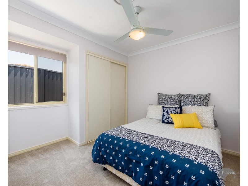 17 Silverpine Crescent, Oxenford QLD 4210