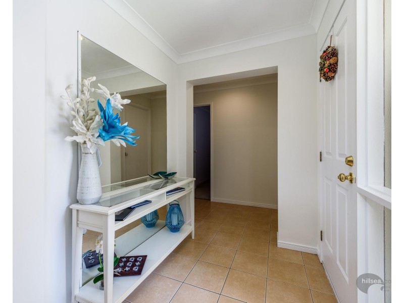 17 Silverpine Crescent, Oxenford QLD 4210