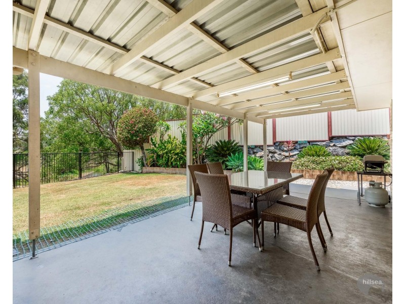 17 Silverpine Crescent, Oxenford QLD 4210