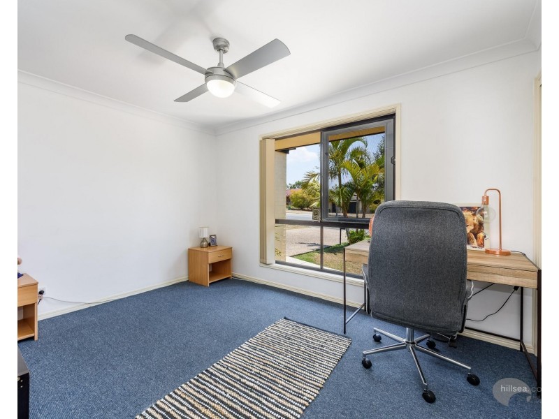 33 Manra Way, Pacific Pines QLD 4211