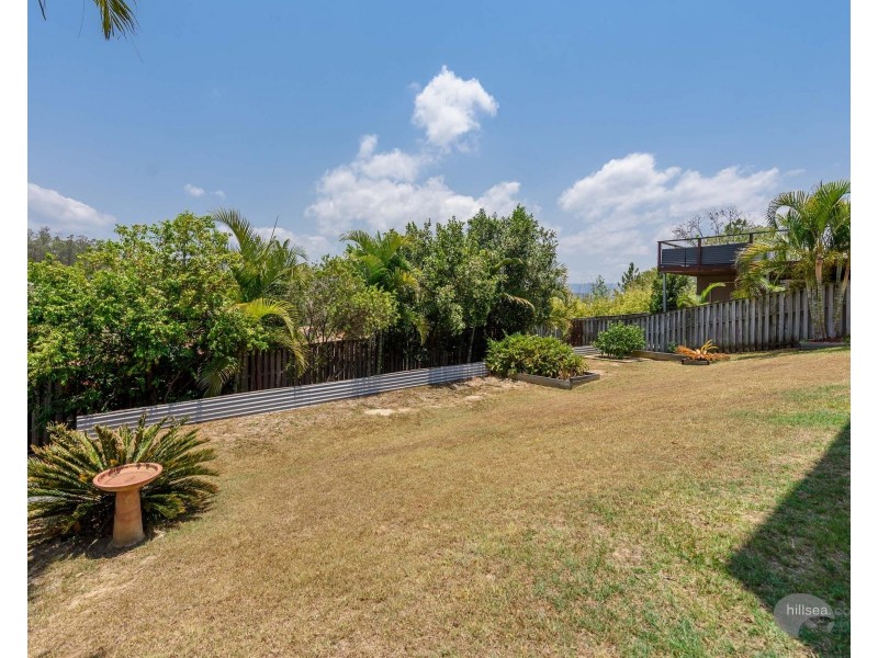 33 Manra Way, Pacific Pines QLD 4211