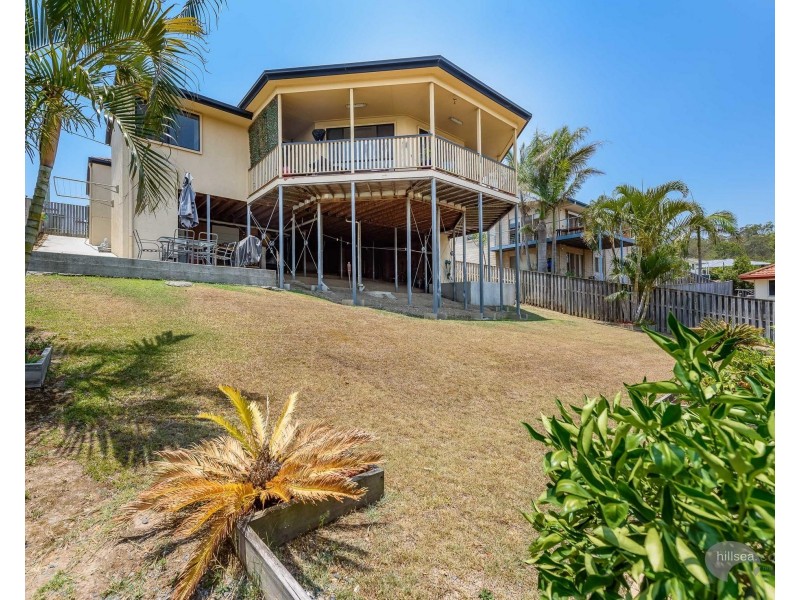 33 Manra Way, Pacific Pines QLD 4211