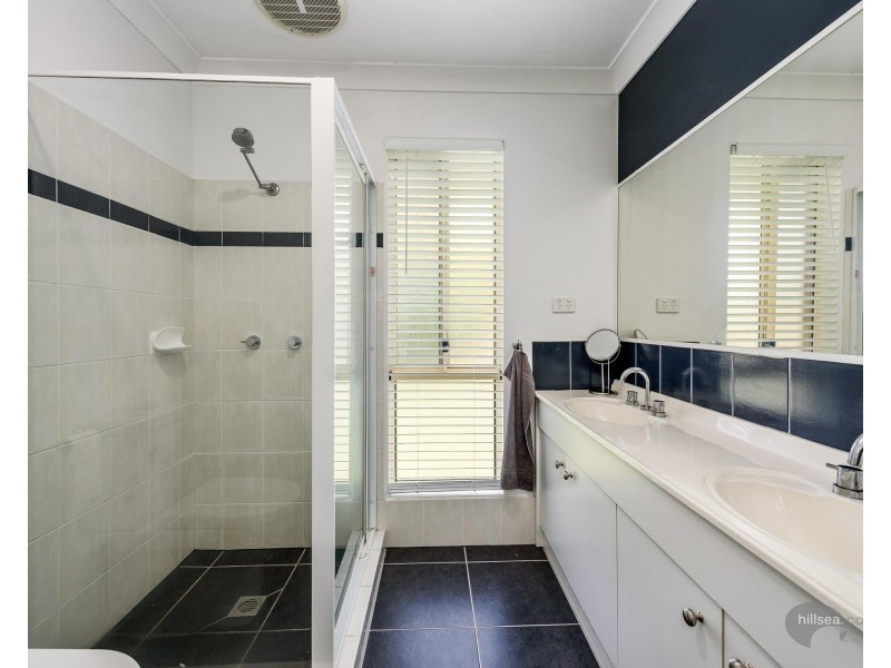 4 Coen Place, Helensvale QLD 4212