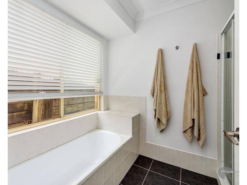 4 Coen Place, Helensvale QLD 4212