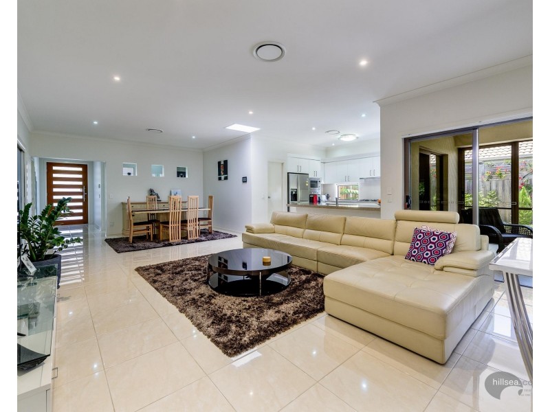 10 Undarra Street, Pimpama QLD 4209