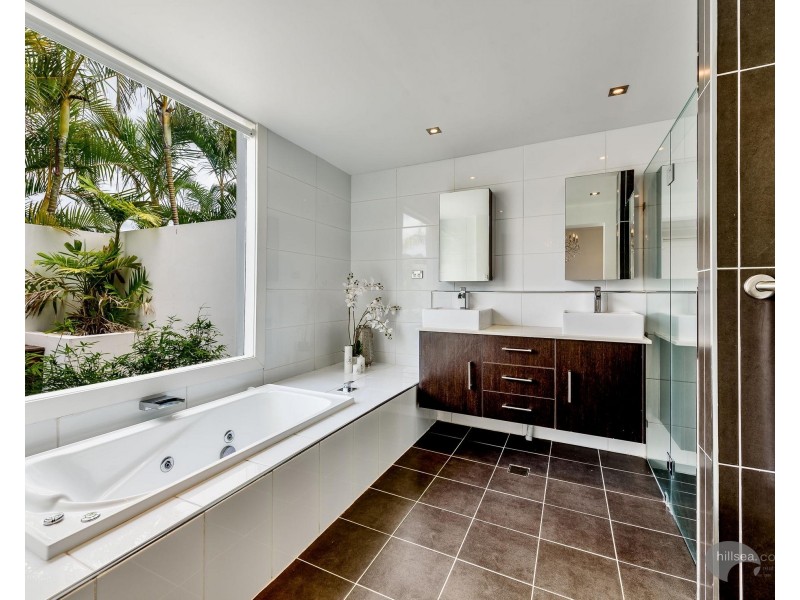 106 Monterey Keys Drive, Helensvale QLD 4212