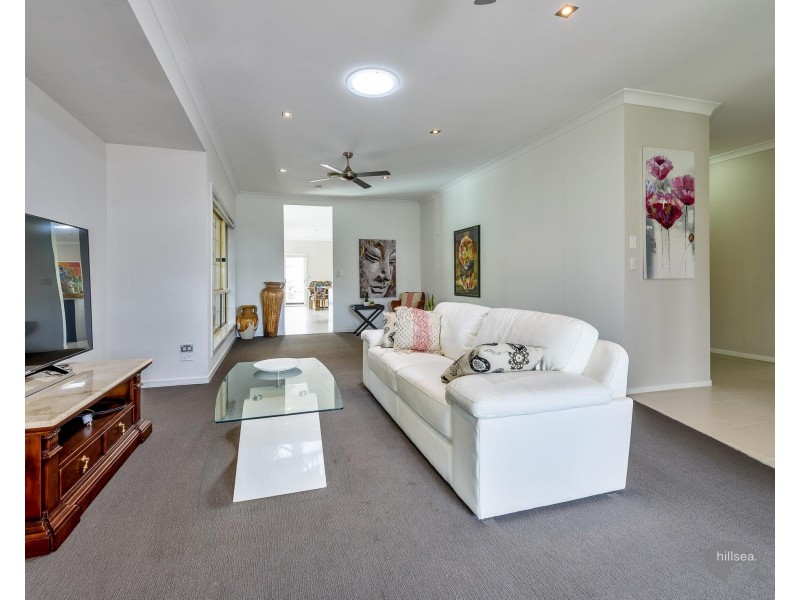 106 Monterey Keys Drive, Helensvale QLD 4212