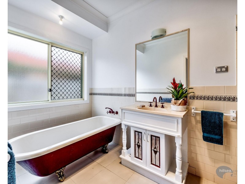 106 Monterey Keys Drive, Helensvale QLD 4212