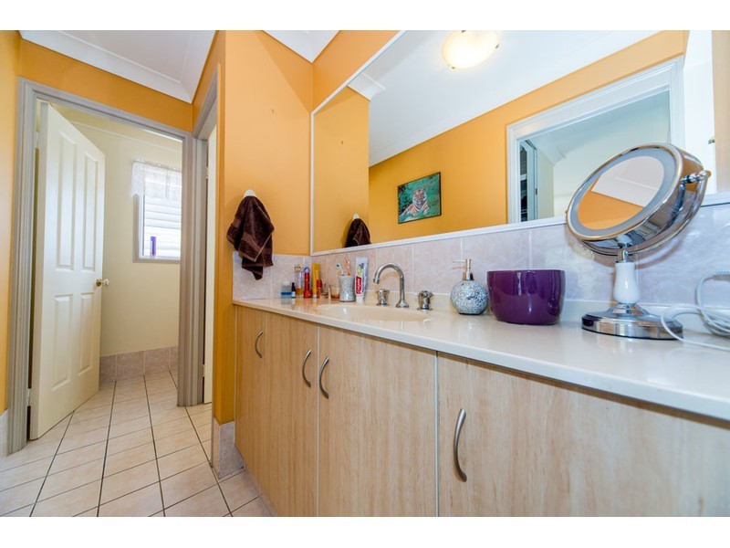 3 Boreen Court, Helensvale QLD 4212