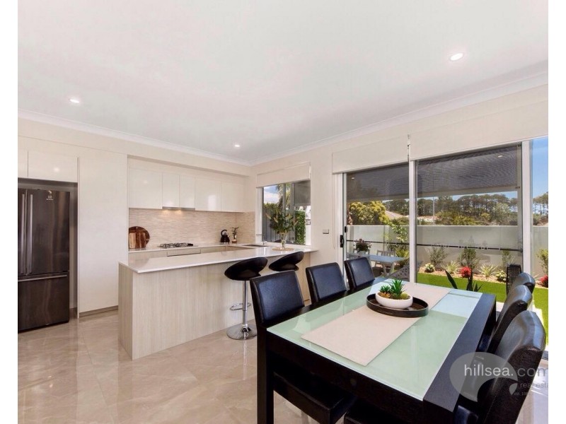 4/6 Park Cove Boulevard, Hope Island QLD 4212