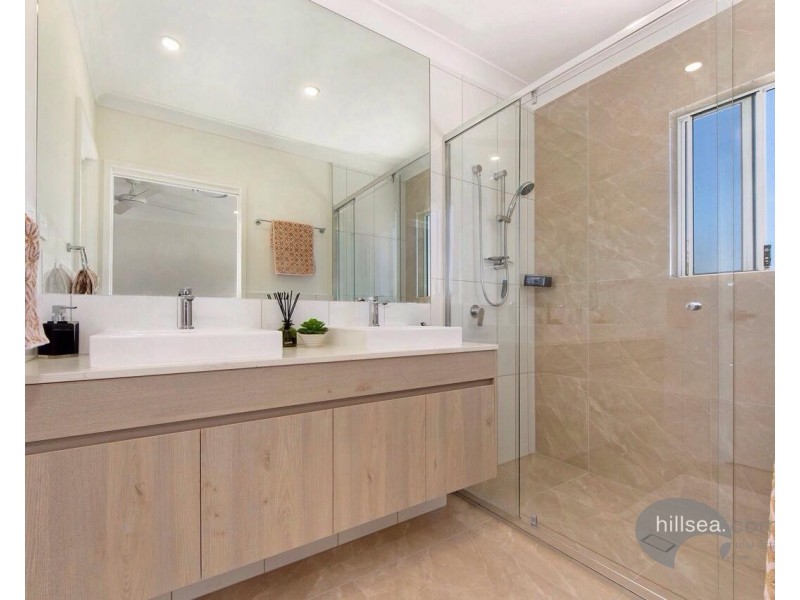 4/6 Park Cove Boulevard, Hope Island QLD 4212