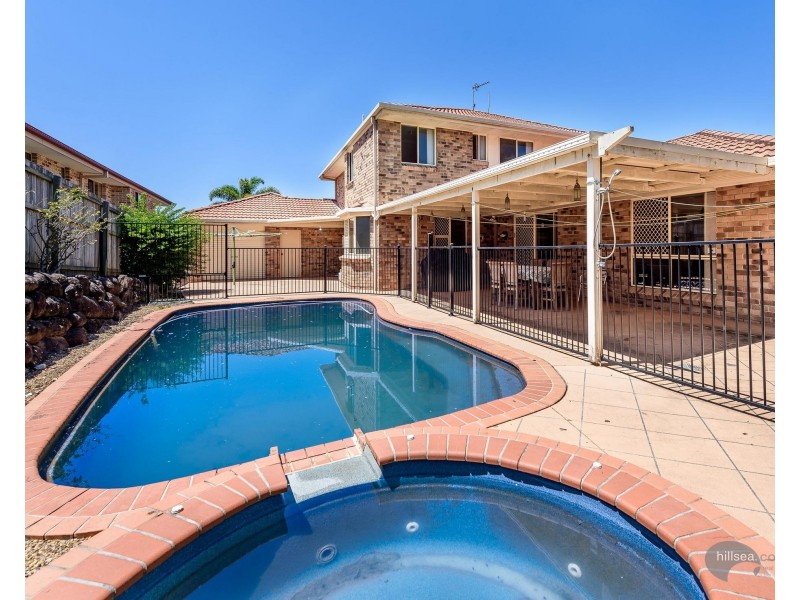 39 Gippsland Drive, Helensvale QLD 4212