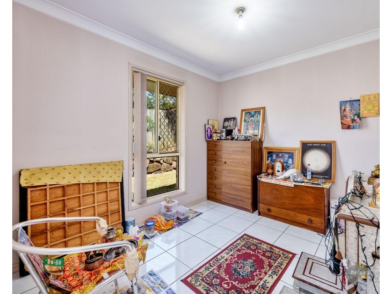 39 Gippsland Drive, Helensvale QLD 4212