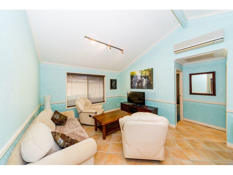 11 Tibouchina Court, Helensvale QLD 4212