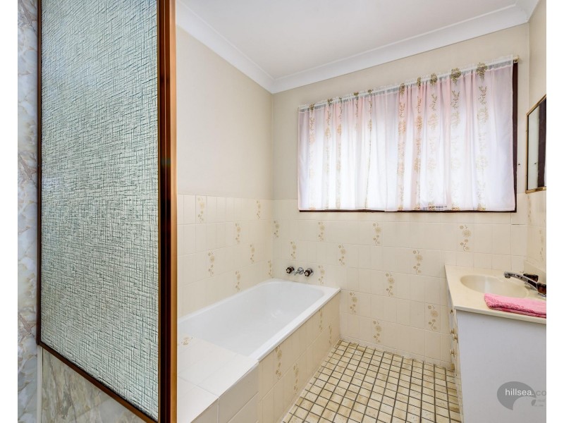 13 Narooma Place, Helensvale QLD 4212