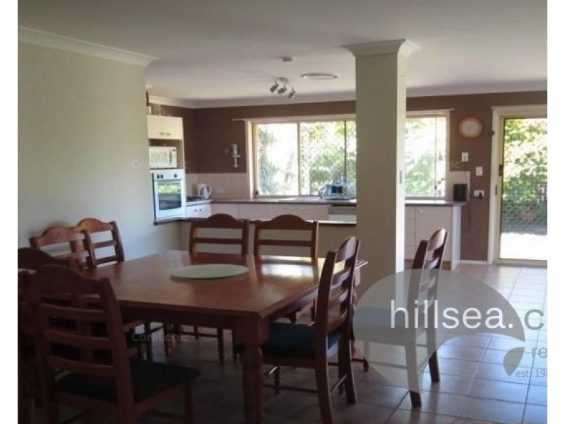 6 Highvale Drive, Helensvale QLD 4212