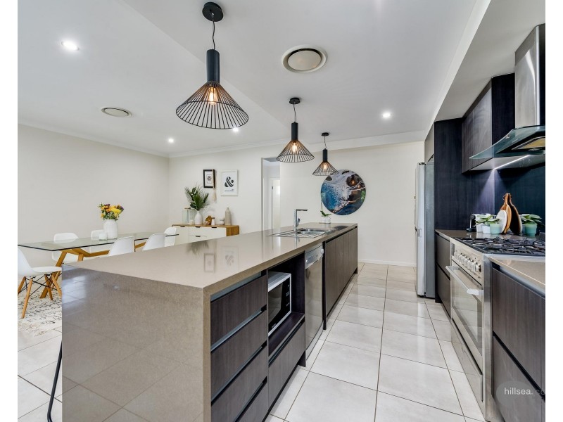 17 Kimberley Creek Road, Upper Coomera QLD 4209