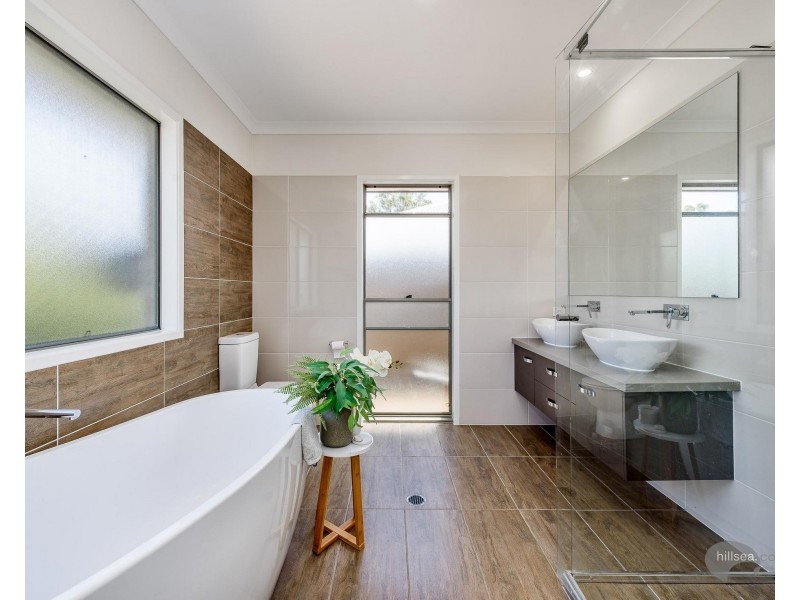 17 Kimberley Creek Road, Upper Coomera QLD 4209