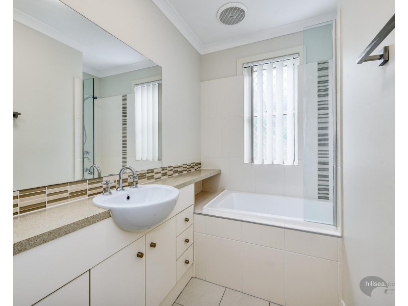 1/4 Maranoa Street, Coomera QLD 4209