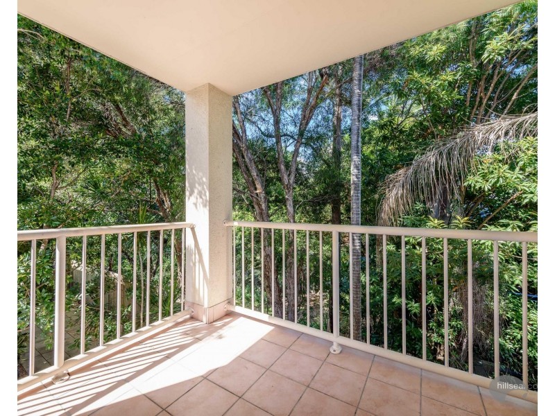 15/94-100 Pohlman Street, Southport QLD 4215