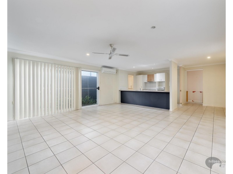 11 Norfolk Drive, Pacific Pines QLD 4211