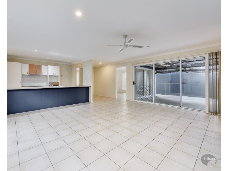 11 Norfolk Drive, Pacific Pines QLD 4211