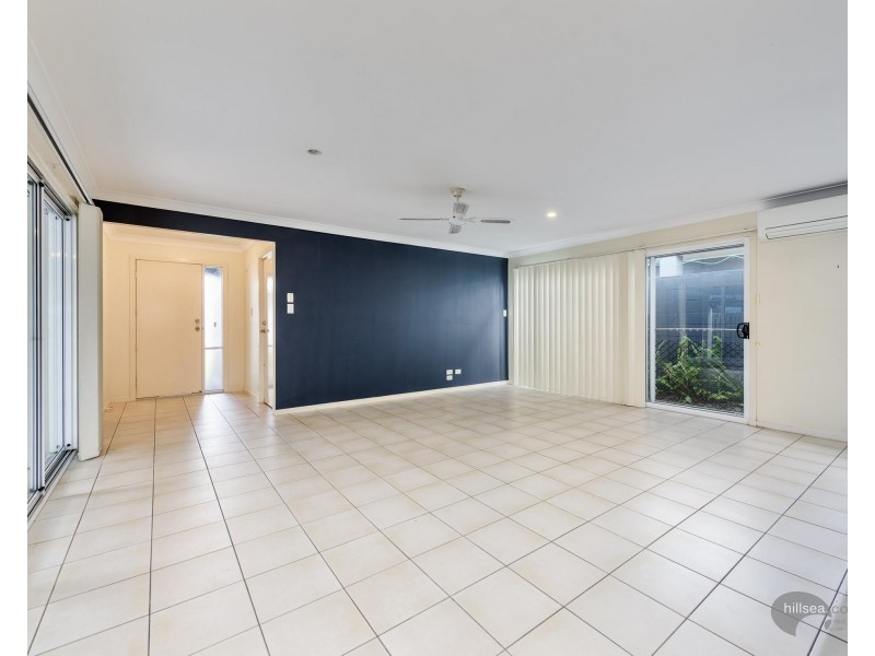 11 Norfolk Drive, Pacific Pines QLD 4211