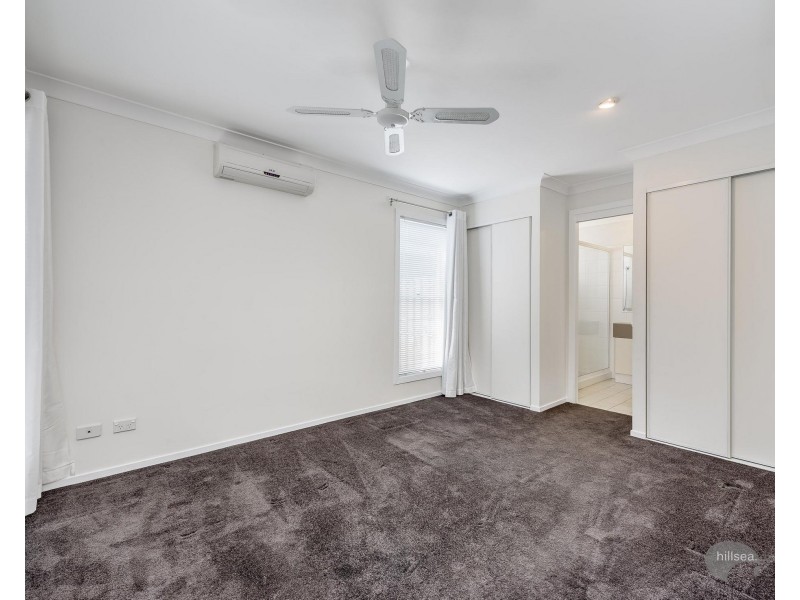 11 Norfolk Drive, Pacific Pines QLD 4211