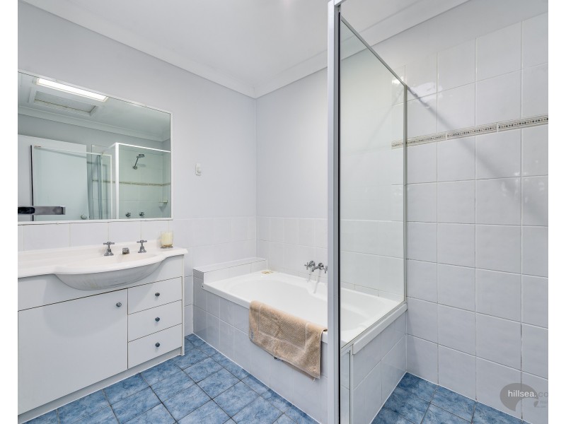 25/2 Studio Drive, Pacific Pines QLD 4211