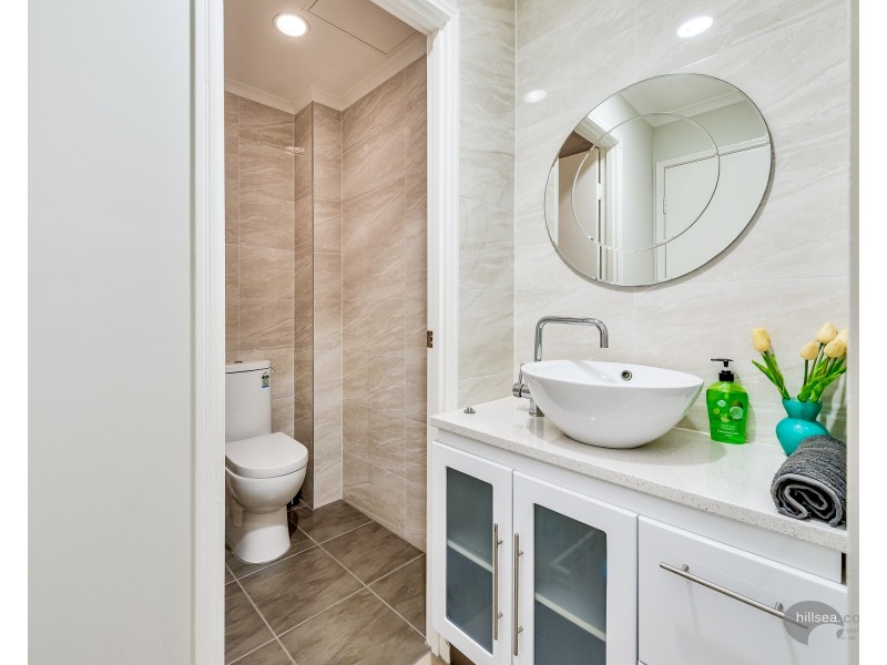 6/6 Harley Street, Labrador QLD 4215