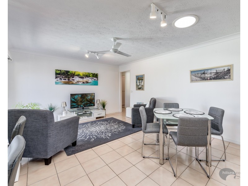 18 Surrey Court, Helensvale QLD 4212