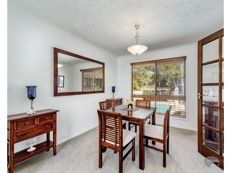 18 Surrey Court, Helensvale QLD 4212