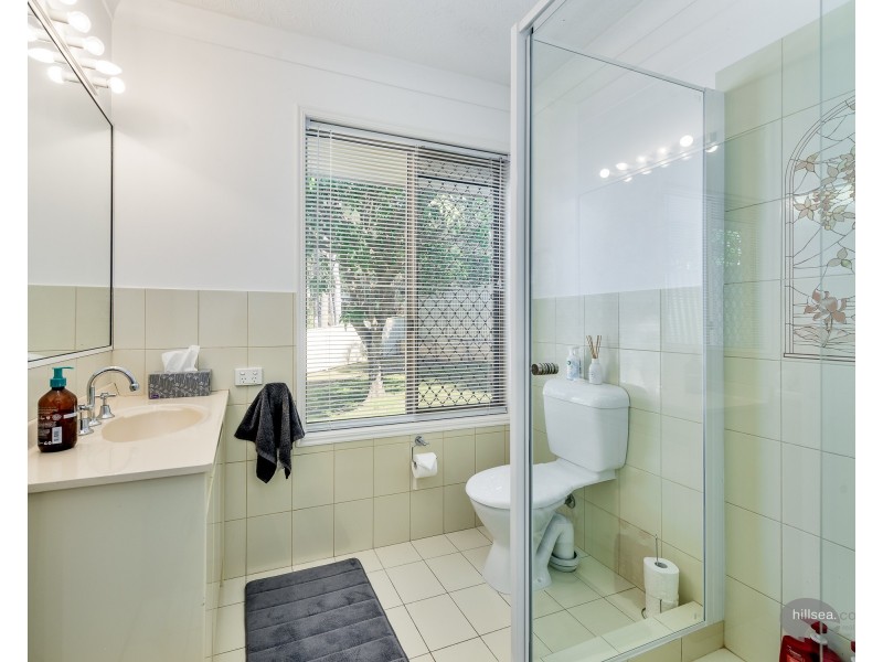 18 Surrey Court, Helensvale QLD 4212