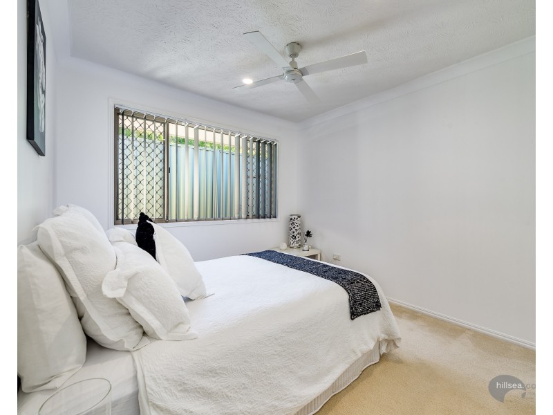 18 Surrey Court, Helensvale QLD 4212