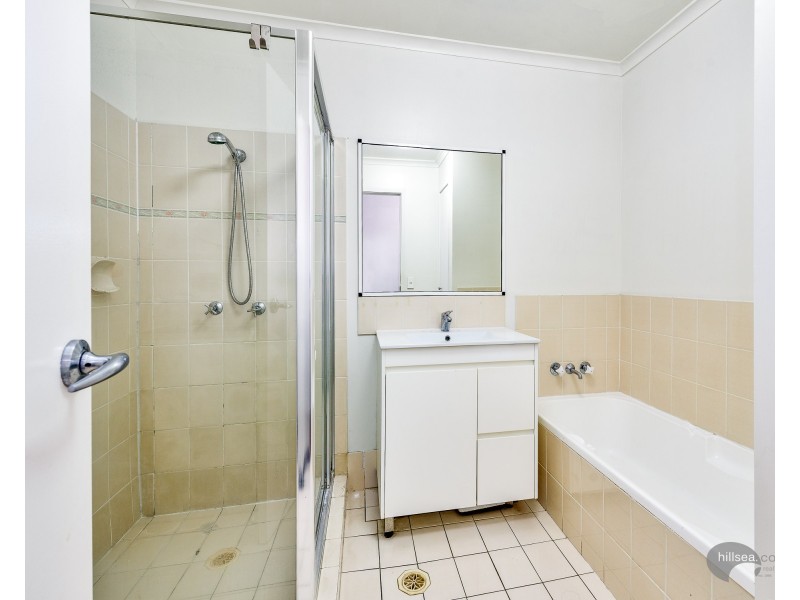 6/128 Benowa Road, Southport QLD 4215