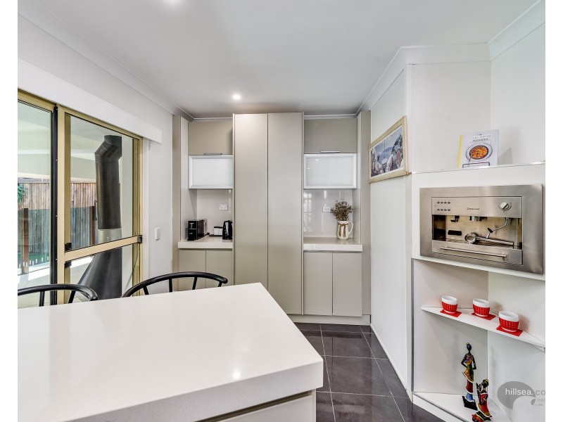 21 Adaminaby Drive, Helensvale QLD 4212