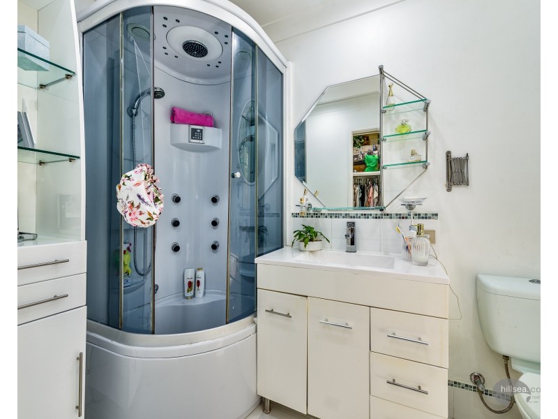 21 Adaminaby Drive, Helensvale QLD 4212