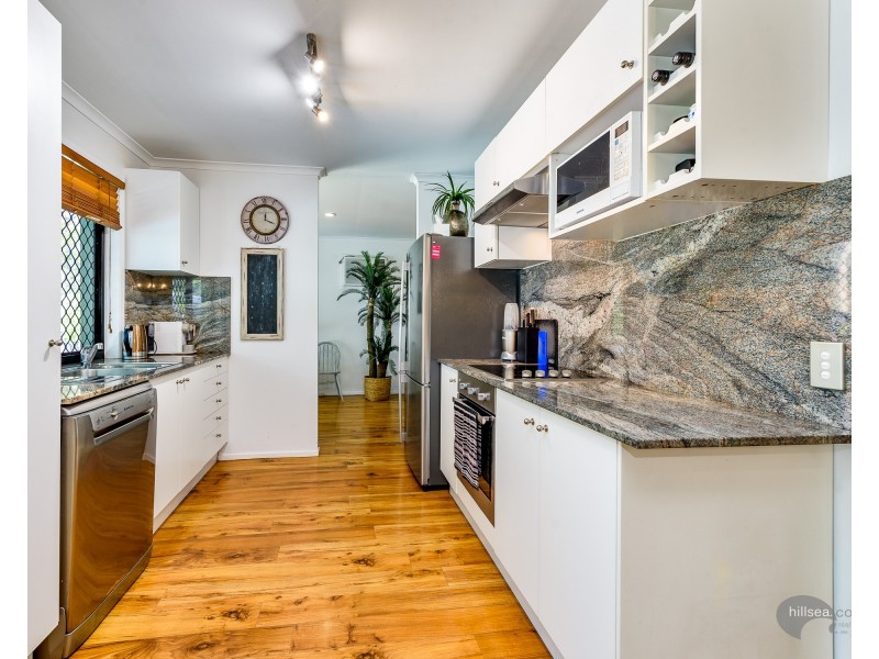 10 Boonah Court, Helensvale QLD 4212