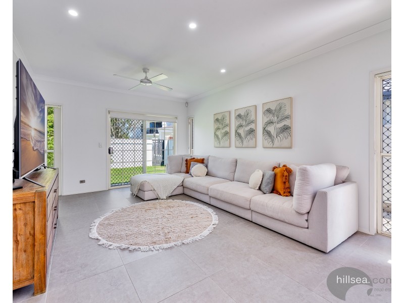 8 Wisemans Court, Helensvale QLD 4212