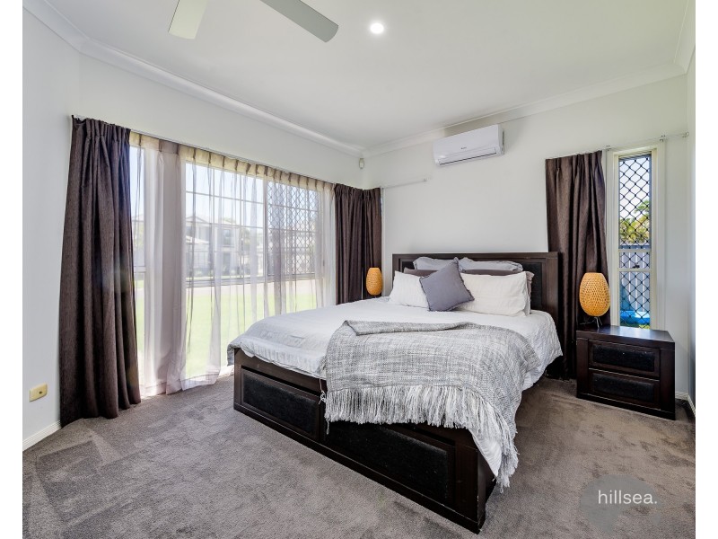 8 Wisemans Court, Helensvale QLD 4212