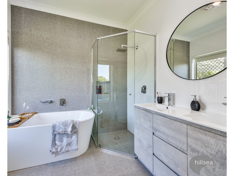 8 Wisemans Court, Helensvale QLD 4212