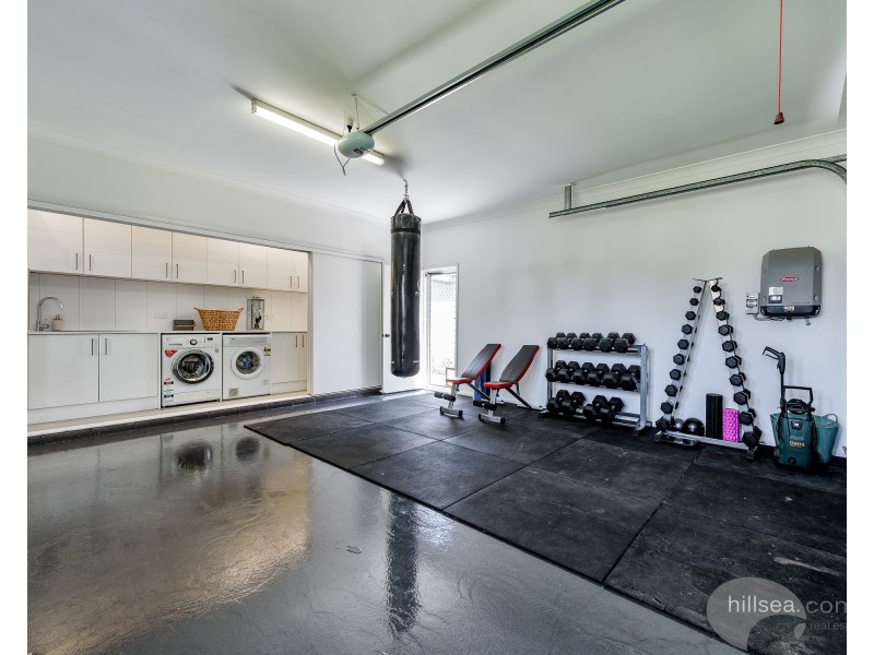 8 Wisemans Court, Helensvale QLD 4212