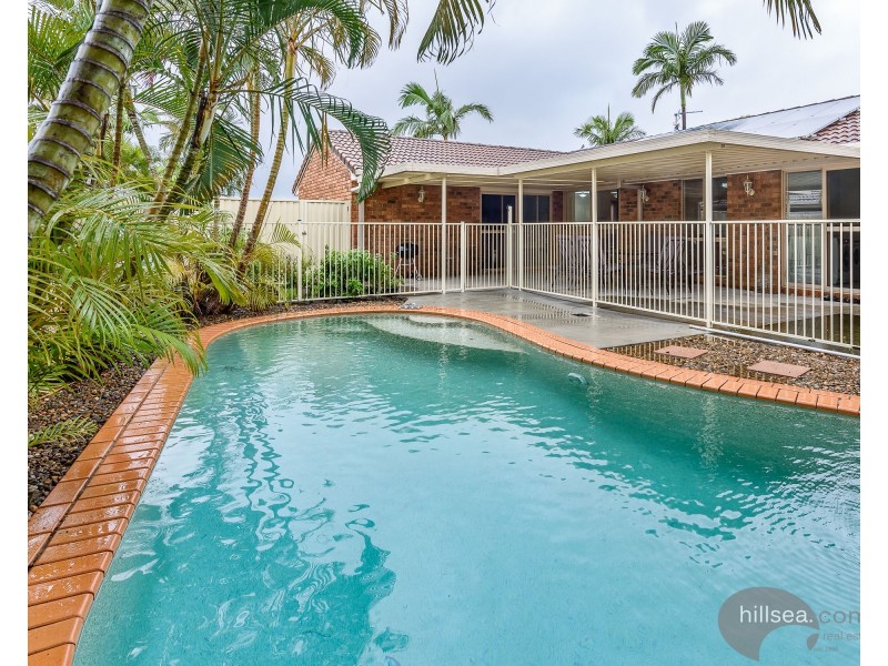 140 Mildura Drive, Helensvale QLD 4212