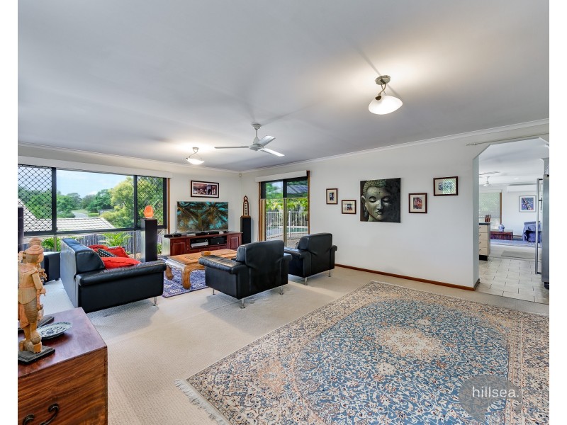 8 Otford Place, Helensvale QLD 4212
